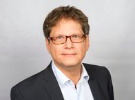 phoenix vor ort – SÜDWESTRUNDFUNK Dr. Klaus Weidmann, Moderator und Redakteur.
