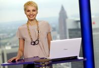 Maintower – Moderatorin Susann Atwell.