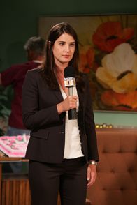 How I Met Your Mother – Robin (Cobie Smulders) geht mit Barney einen Deal ein ...