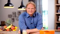 Einfach & köstlich – WDR Fernsehen EINFACH UND KÖSTLICH - KOCHEN MIT BJÖRN FREITAG, "Rezepte für Familien mit Kindern" Uhr. Sternekoch Björn Freitag bereitet heute ein phantasievolles Gericht für Familien mit Kindern.