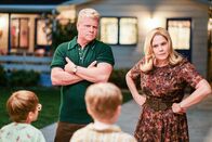 The Kids Are Alright – Michael Cudlitz (Mike Cleary), Mary McCormack (Peggy Cleary).