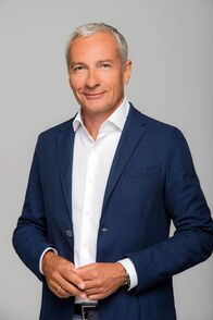 Fußball: Testspiel – Rainer Pariasek