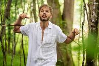 Aktenzeichen XY... Vermisst – Henning Vogt liebt die Natur und ein unkonventionelles Leben. Eines Tages verschwindet er spurlos. Bis heute ist völlig unklar, was passiert ist.