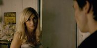 Wayne – Maureen McNulty (Michaela Watkins, l.)
