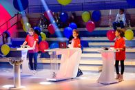 1, 2 oder 3 – Das Rateteam für die USA aus Stuttgart/Deutschland bereitet sich konzentriert auf die nächste Frage vor.