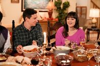 The Goldbergs – Geoff Schwartz (Sam Lerner, l.); Erica Goldberg (Hayley Orrantia, r.)