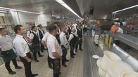 Pratergeschichten – Schweizerhaus Briefing Kellner