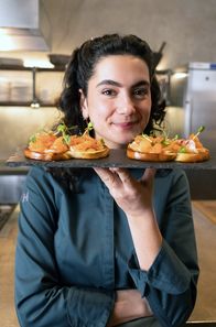 Zu Tisch mit Lucie - Kitchen Hacks – Fertig ist der mit Kräutern der Provence gebeizte Lachs.