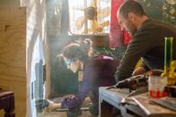 Shameless – Emmy Rossum (Fiona Gallagher), Richard Flood (Ford).