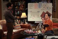 The Big Bang Theory – Sind sich nicht immer einig: Leonard (Johnny Galecki, l.) und Sheldon (Jim Parsons, r.) ...