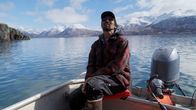 Alaska - Eisige Tradition – Marvin Agnot auf der Suche nach seinem Neffen Justin Phillips entlang der Bergkämme. (National Geographic für Disney)