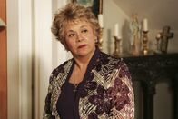 Desperate Housewives – Will ihre Schwiegertochter des Ehebruchs überführen: Juanita Solis (Lupe Ontiveros) ...