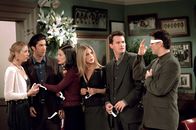 Friends – (v.l.n.r.) Phoebe Buffay (Lisa Kudrow); Ross Geller (David Schwimmer); Monica Geller (Courteney Cox); Rachel Green (Jennifer Aniston); Chandler Bing (Matthew Perry); Joey Tribbiani (Matt LeBlanc)