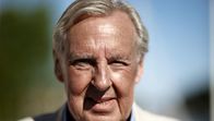 Mord im Mittsommer – Muss Noras Schwiegervater Harald (Lars Amble) als Vorstandsmitglied des Yachtclubs ebenfalls um sein Leben fürchten?