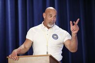 The Goldbergs – Bill Goldberg (Coach Nick).