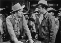 Der gebrochene Pfeil – Gegen die Warnungen der anderen Weißen, beschließt Tom Jeffords (James Stewart, rechts) die Chiricahua-Apachen in ihrem Lager aufzusuchen und mit ihrem Häuptling Cochise über Frieden zu verhandeln.