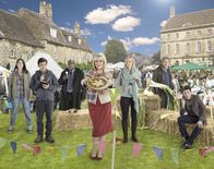 Agatha Raisin – Agatha Raisin (2014)
