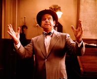 Extrablatt – Walter Burns (Walter Matthau), der Herausgeber einer erfolgreichen Boulevardzeitung, hat Angst, dass sein Spitzenreporter die Firma verlässt ...