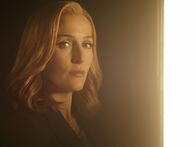 Akte X - Die unheimlichen Fälle des FBI – (1. Staffel) - Scully (Gillian Anderson) macht sich mit ihrem Partner erneut auf die Suche nach der Wahrheit, als ihr bewusst wird, dass alles, was sie glaubte zu wissen, eine Lüge war ...