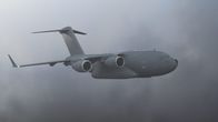 Mayday - Alarm im Cockpit – Die C-17 der Luftwaffe landet auf dem Flughafen Resolute Bay.(Credit: Cineflix)