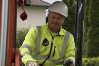 Signes – Signes Gehörlose im Arbeitsmarkt Christian Hilfiker bei seiner Arbeit