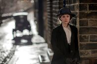 Ein Inspektor kommt – Eva (Sophie Rundle)