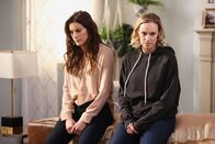 Station 19 – Station 19 Staffel 4 Folge 14 Denken über ihre Beziehung nach: Stefania Spampinato als Carina DeLuca, Danielle Savre als Maya Bishop