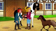 Bibi und Tina – Für ihr großes Pferdequiz haben Bibi (r.) und Tina (l.) sogar ein echtes Falabella-Pony gefunden.