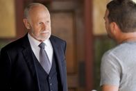 Navy CIS: L.A. – Gerald McRaney (Retired Navy Admiral Hollace Kilbride) und Chris O\'Donnell (Special Agent G. Callen).