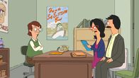 Bob's Burgers – Als Bob (r.) und Linda (M.) der Schule ihrer Kinder einen Besuch abstatten, müssen sie feststellen, dass deren Essays über eine Fantasy-Version von Wagstaff ein wenig zu kreativ und gar beleidigend sein könnten ...