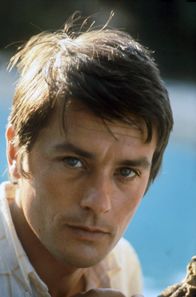 Alain Delon, persönlich – Alain Delon in der Rolle des Jean-Paul Leroy in Jacques Derays „Der Swimmingpool“ aus dem Jahr 1969