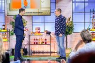 Fakt oder Fake – Hinter, l-r: Clemens Maria Schreiner, Andre Wolf