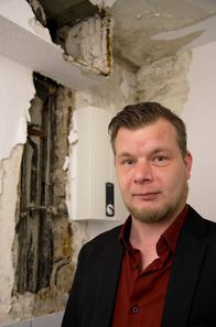 Report Mainz – Schimmel, Ungeziefer und marodes Inventar: Marco Krieg vom Mieternetzwerk Dortmund ist immer wieder entsetzt über die Zustände in Mietwohnungen und setzt sich für dessen Mieter ein.