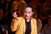 Was gibt es Neues? – Caroline Athanasiadis.