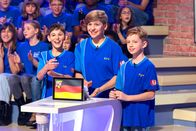 1, 2 oder 3 – Das blaue Team aus Nordrhein-Westfalen freut sich auf eine spannende Show.