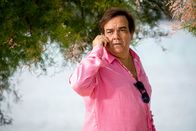 Alibi.com – Gérard (Didier Bourdon) gerät in arge Bedrängnis, als er mit Hilfe von "Alibi.com" ein romantisches Wochenende in Südfrankreich ohne seine Ehefrau geplant hat.