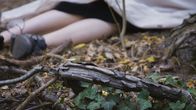 ZDF-History – Die 19-jährige Barbara Schüler wird nach Kriegsende vergewaltigt und tot aufgefunden. Ein Serientäter versetzt Berlin in den Nachkriegsjahren in Angst und Schrecken.