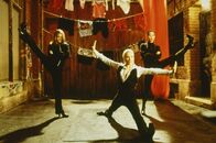 3 Engel für Charlie – Drei Engel mit Kick: Dylan (Drew Barrymore, l.), Natalie (Cameron Diaz, M.) und Alex (Lucy Liu, r.) ...