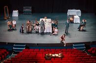 Forever Young – Die Schauspielschülerinnen und Schauspielschüler „Les Amandiers“ bei Proben für ihr Theaterstück