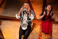 Comedy Scheune – v.l.n.r: Marcus Neuweiler und Birgit Pfeiffer (Die Gscheidles)