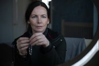 Detective Grace – Vor Jahren ist Sandy (Clare Calbraith), die Ehefrau von Roy Grace, spurlos verschwunden. Wird Roy es schaffen, die Vergangenheit für einen Neubeginn ruhen zu lassen?