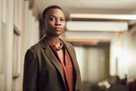 Atlanta Medical – (1. Staffel) - Dr. Mina Okafor (Shaunette Renee Wilson) ist ein aufgehender Stern am Chirurgenhimmel und hat damit nicht nur Freunde im Chastain Park Memorial Hospital ...
