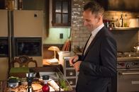 Elementary – Hat der Tod des Paketladen-Besitzers etwas mit Diamantenhandel zu tun? Holmes (Jonny Lee Miller) ermittelt in alle Richtungen ...
