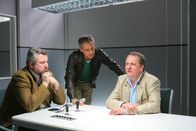Die Rosenheim-Cops – Gemeinderat Blattner (Thomas Kügel, r.) fühlte sich vom Opfer betrogen. Ein Motiv für die Kommissare Stadler (Dieter Fischer, l.) und Bergmann (Florian Fitz, M.).