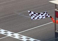 Formel 1: Großer Preis von Miami – Finish line and checkered race flag