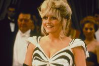King Ralph – Verliebt sich in den britischen König Ralph Hampton Gainesworth Jones: Miranda Green (Camille Coduri)