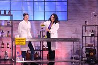 Fakt oder Fake – v.li.: Theresa Geyer, Nadja Maleh.