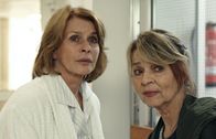 Almuth und Rita – Almuth (Senta Berger) und Rita (Cornelia Froboess, re.) müssen erst lernen, miteinander klar zu kommen.