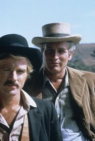 Zwei Banditen – Butch Cassidy (Paul Newman, r.) und Sundance Kid (Robert Redford, l.), zwei berüchtigte Banditen der Jahrhundertwende, planen ihren bislang größten Coup ...