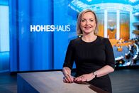 Hohes Haus – Rebekka Salzer.